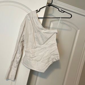 One shoulder top
